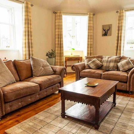 Spacious City Centre Apartment Full Of Character Inverness Exterior photo